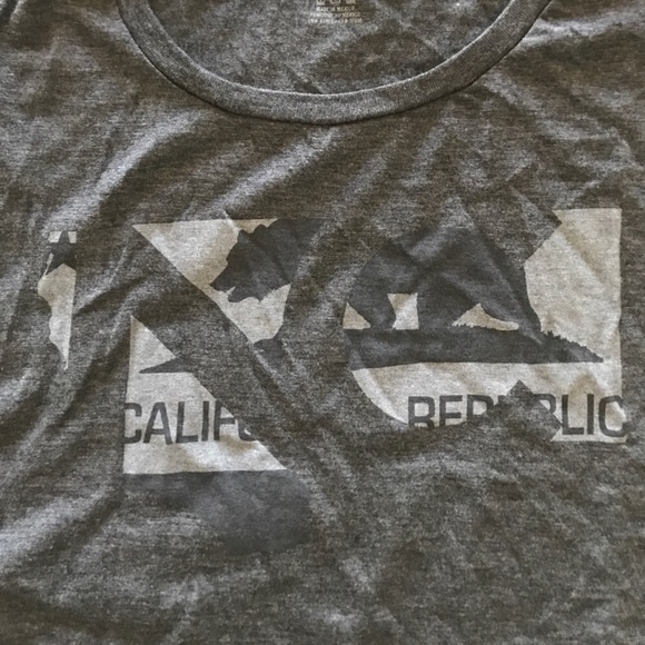 Reebok gray muscle tee - Picture 2 of 5